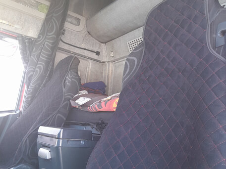 2008 Iveco EuroCargo, красный, 2500000 рублей, вид 2