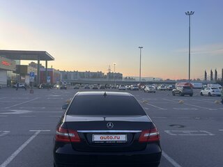 2010 Mercedes-Benz E-Класс 200 5G-Tronic IV (W212, S212, C207), коричневый, 1150000 рублей, вид 4