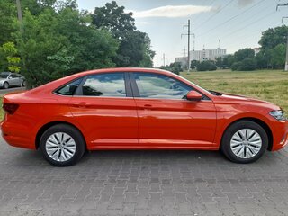 2019 Volkswagen Jetta 8-speed VII, оранжевый, 1599000 рублей, вид 4