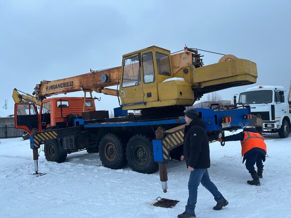 2012 Ивановец КС-45717, оранжевый, 3300000 рублей - вид 5
