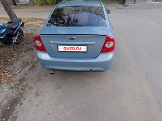2010 Ford Focus II Рестайлинг, серый, 450000 рублей, вид 5