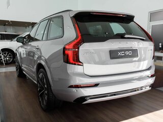 2026 Volvo XC90 B6 II Рестайлинг 2, серебристый, 11100000 рублей, вид 5