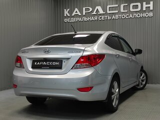 2014 Hyundai Solaris I, серебристый, 890000 рублей, вид 2