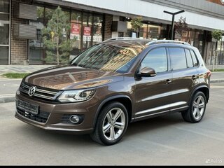 2016 Volkswagen Tiguan I Рестайлинг, коричневый, 1670000 рублей, вид 3