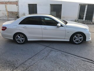 2011 Mercedes-Benz E-Класс 200 7G-Tronic IV (W212, S212, C207), белый, 1800000 рублей, вид 2