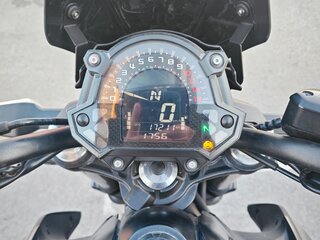 2019 Kawasaki Z 650, белый, 559000 рублей, вид 4
