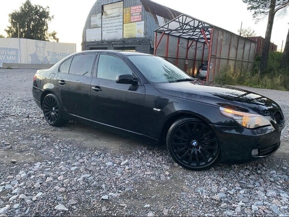 2009 BMW 5 серии 520i V (E60/E61) Рестайлинг, чёрный, 1250000 рублей - вид 18