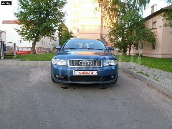 2003 Audi A4 II (B6), синий - вид 2