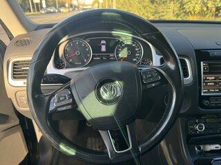 2013 Volkswagen Touareg II, серый, 2500000 рублей, вид 5