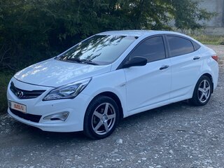 2015 Hyundai Solaris I Рестайлинг, белый, 785000 рублей, вид 1