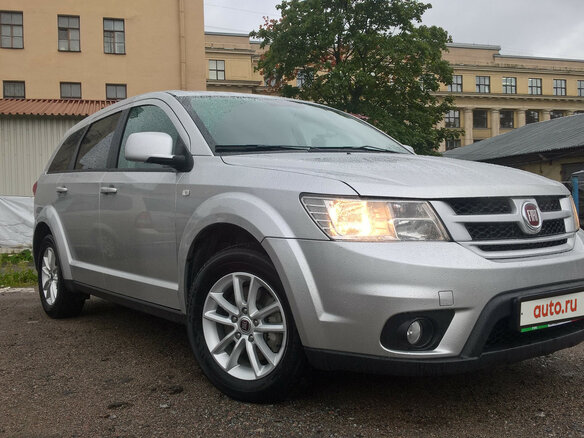 2013 Fiat Freemont, серебристый