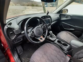 2019 Kia Soul III, красный, 2200000 рублей, вид 5