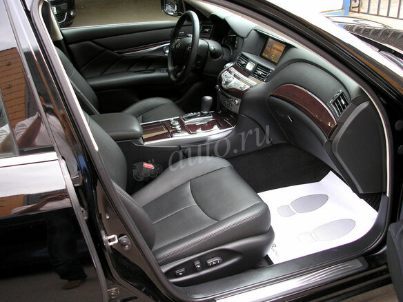 2010 Infiniti M M25 IV, чёрный - вид 9