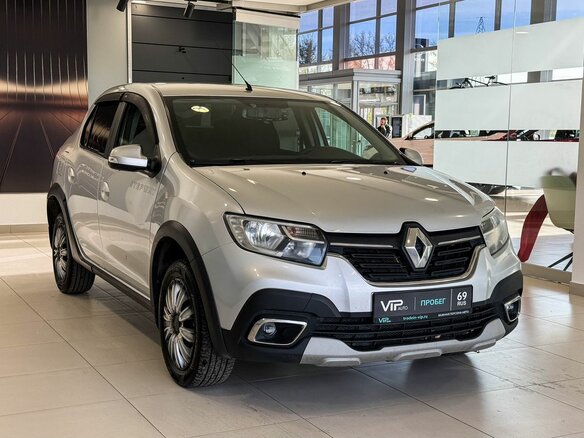 2018 Renault Logan Stepway II Рестайлинг, серый, 755000 рублей - вид 2