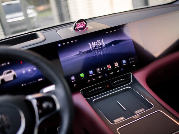 2025 Aito M8 53.4 kWh I, серебристый, 8000000 рублей - вид 28