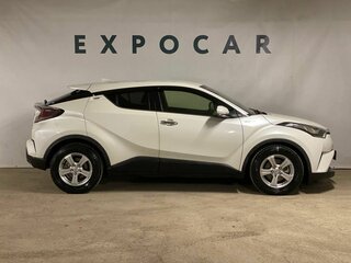 2018 Toyota C-HR I, белый, 2140000 рублей, вид 4