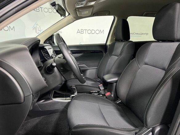 2018 Mitsubishi Outlander III Рестайлинг 2, чёрный, 1649900 рублей - вид 9