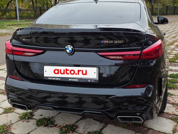 2021 BMW 2 серии Gran Coupe M235i xDrive F44, чёрный, 3680000 рублей - вид 4