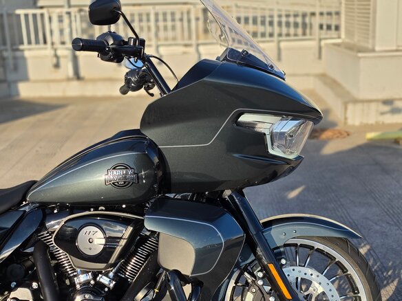 2026 Harley-Davidson Road Glide Limited, серый, 4499000 рублей
