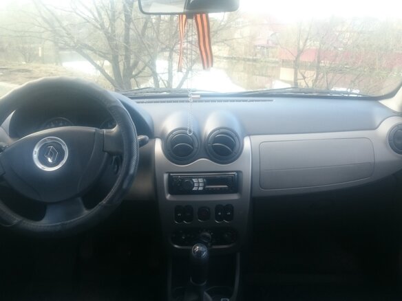 2010 Renault Sandero I, чёрный - вид 4
