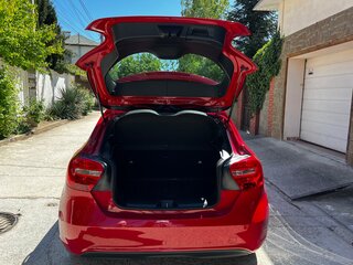 2014 Mercedes-Benz A-Класс 180 III (W176), красный, 1700000 рублей, вид 5