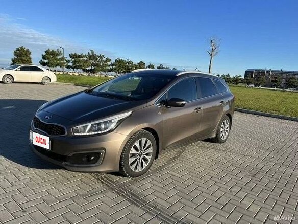 2015 Kia Ceed II Рестайлинг, коричневый, 1100000 рублей