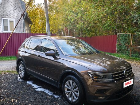 2017 Volkswagen Tiguan II, коричневый, 1949999 рублей, вид 4