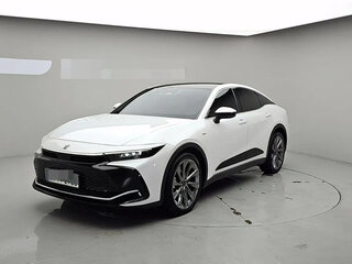 2024 Toyota Crown Signia XVI (S230), белый, 6897000 рублей, вид 1