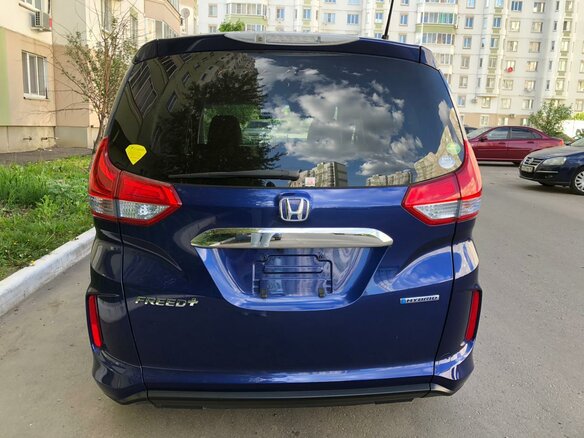 2017 Honda Freed II, синий, 1570000 рублей - вид 3