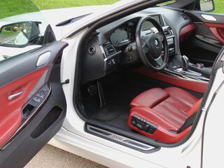 2012 BMW 6 серии Gran Coupe 650i xDrive III (F06/F13/F12), белый, 3700000 рублей, вид 5