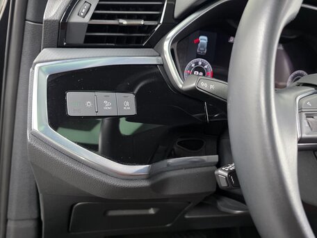 2020 Audi Q3 35 TDI II (F3), чёрный, 3000000 рублей, вид 5