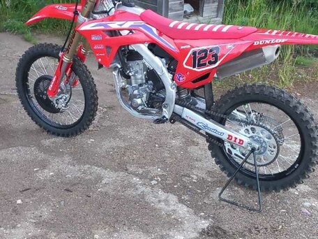 2024 Honda CRF 250R, красный, 850000 рублей, вид 3