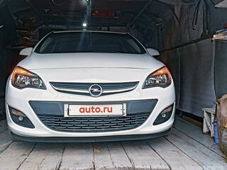 2013 Opel Astra J Рестайлинг, белый, 900000 рублей, вид 2