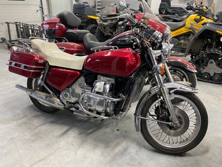 1978 Honda GL 1000 Gold Wing, красный, 1000000 рублей, вид 3