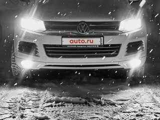 2013 Volkswagen Touareg II, белый, 2300000 рублей, вид 2