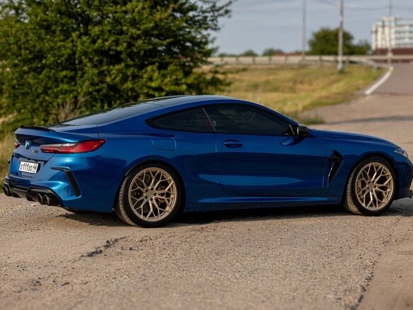 2020 BMW M8 Competition I (F91/F92/F93), синий - вид 5