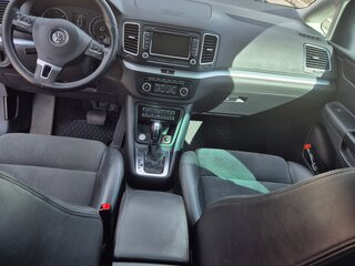 2010 Volkswagen Sharan II, серый, 1300000 рублей, вид 1