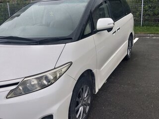 2011 Toyota Estima III Рестайлинг, белый, 870000 рублей, вид 1