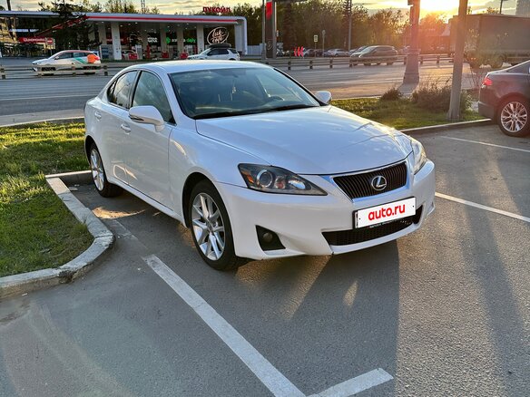 2010 Lexus IS 250 II Рестайлинг 2, белый, 1070000 рублей - вид 4