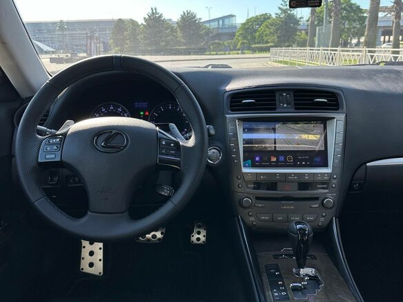 2011 Lexus IS 250 II Рестайлинг 2, белый - вид 9