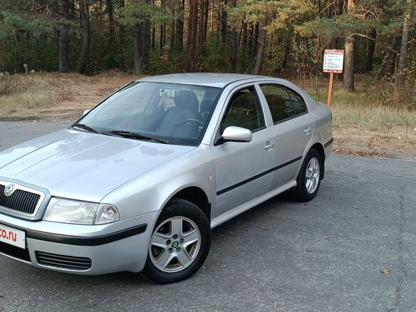 2001 Skoda Octavia I (A4) Рестайлинг, серебристый, 461999 рублей - вид 4