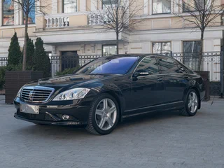 2008 Mercedes-Benz S-Класс 500 V (W221), чёрный, 16000000 рублей, вид 1