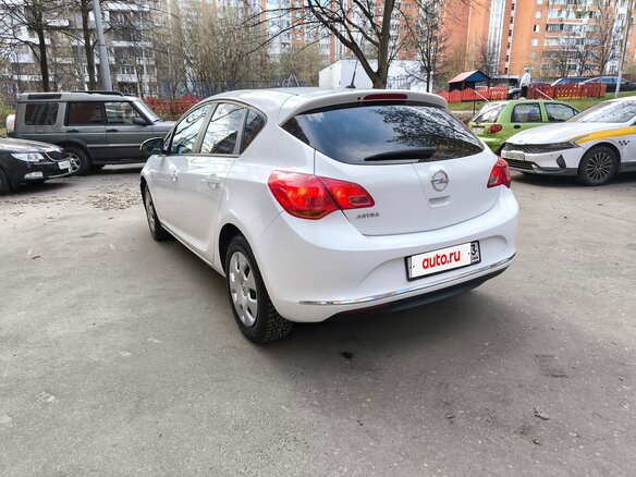 2012 Opel Astra J Рестайлинг, белый, 710000 рублей - вид 6