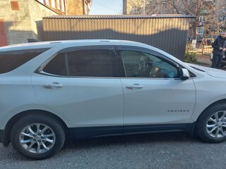 2018 Chevrolet Equinox III, белый, 1700000 рублей, вид 3