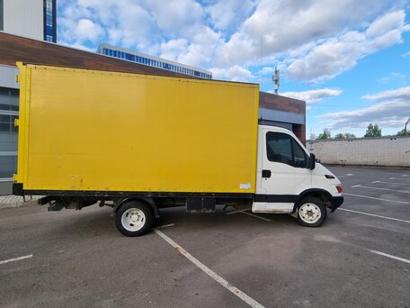 2005 Iveco Daily, белый, 799000 рублей, вид 5