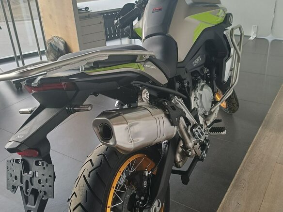 2026 Voge 900DSX, серебристый, 1033000 рублей - вид 8