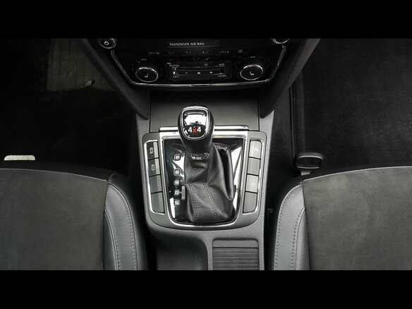 2014 Skoda Superb II Рестайлинг, коричневый - вид 17