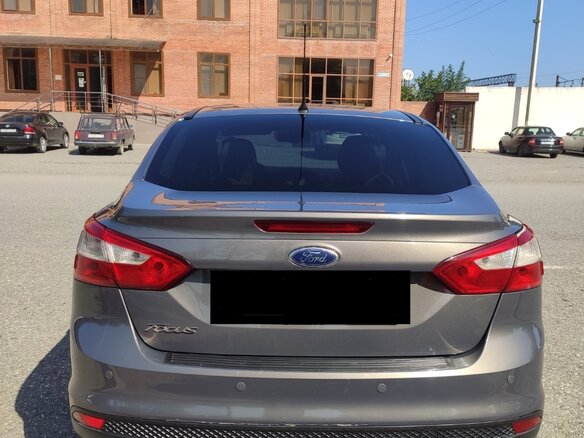 2013 Ford Focus III, коричневый, 960000 рублей - вид 3