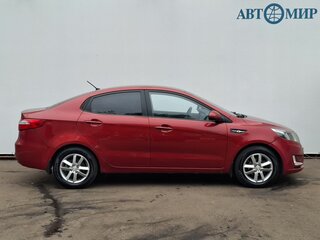 2013 Kia Rio 4-speed III, красный, 650000 рублей, вид 4
