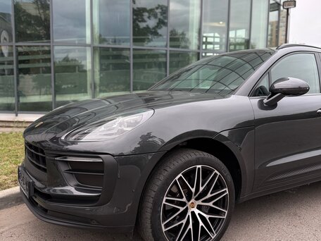 2022 Porsche Macan I Рестайлинг 2, серый, 7245000 рублей, вид 5